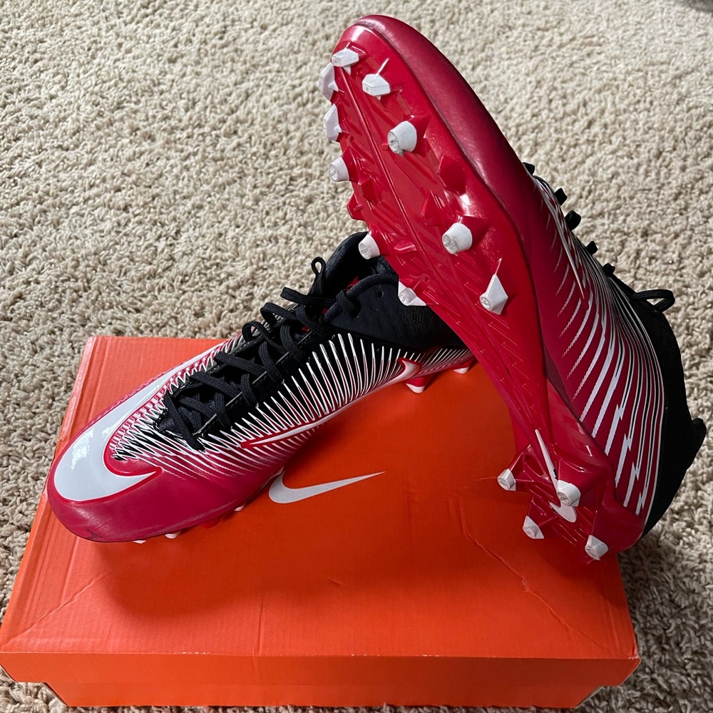 Varsity Vapor Speed 2 TD Cleats